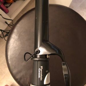 BaByliss ceramic curling iron 1.25in